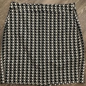 Banana Republic printed pencil skirt - Like new!